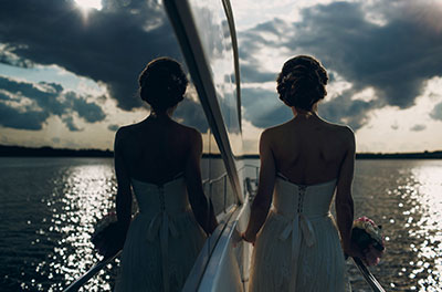 bride-in-yacht-miami