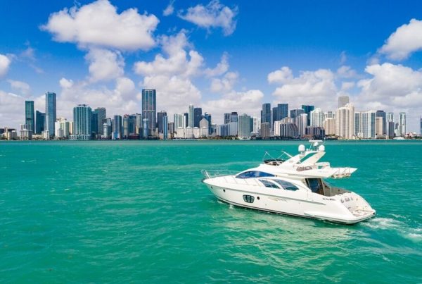 Prime Yacht Rentals Miami - 55′ Azimut Fly + Toys