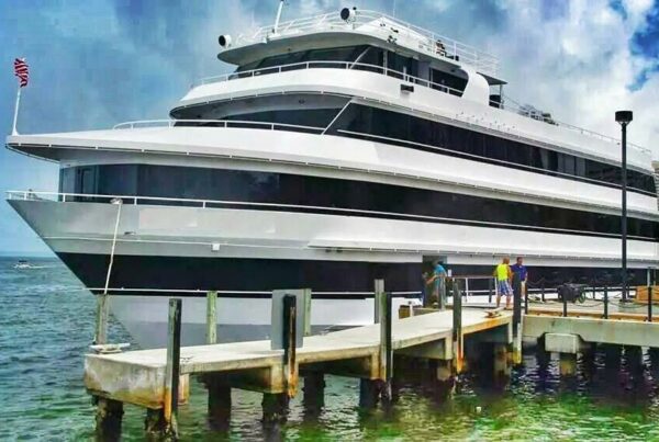 125' Sun Beach Boat Rental Miami Corporate Events