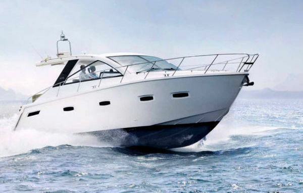 Sealine 40 Luxury Yacht