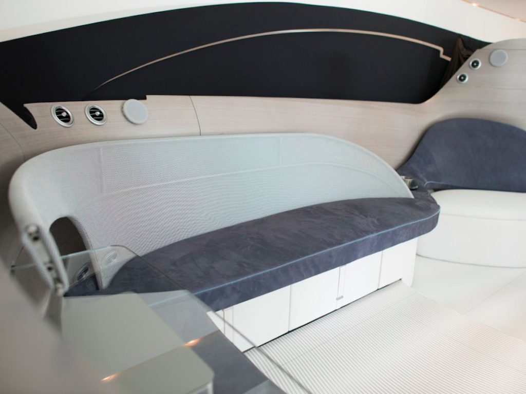 Prime Yacht Rentals Miami - The new Mercedes 1.7 Million Luxury Yacht