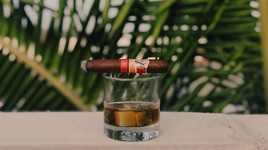 5-finest-cigar-bars-in-Miami