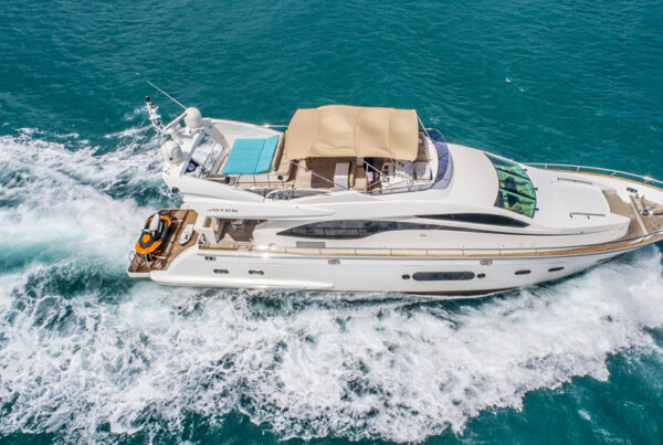 unique and private experience, for you and your guests to embark on this journey and enjoy a three-day getaway to the Bimini islands on board the 84” Joyce.