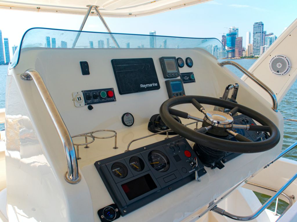 47 Leopard Corporate Yacht Cartagena for rent