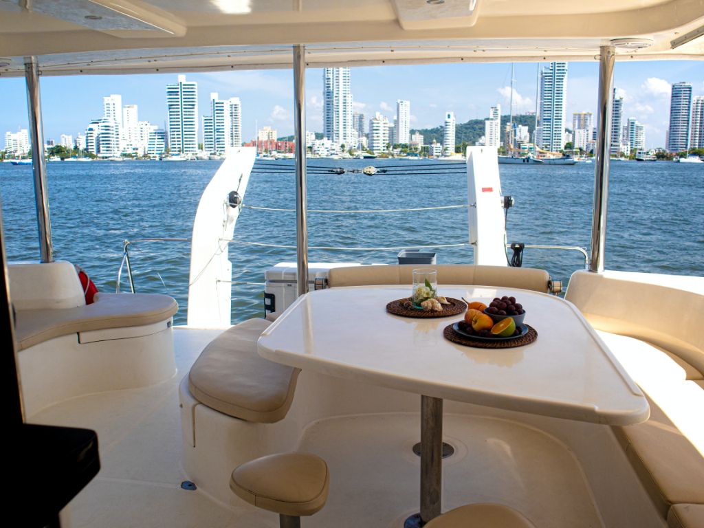 47 Leopard Corporate Yacht Cartagena for rent