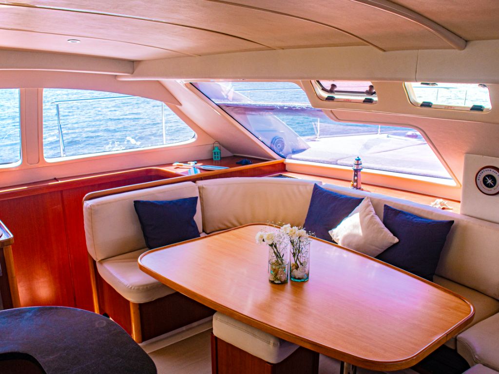 47 Leopard Corporate Yacht Cartagena for rent