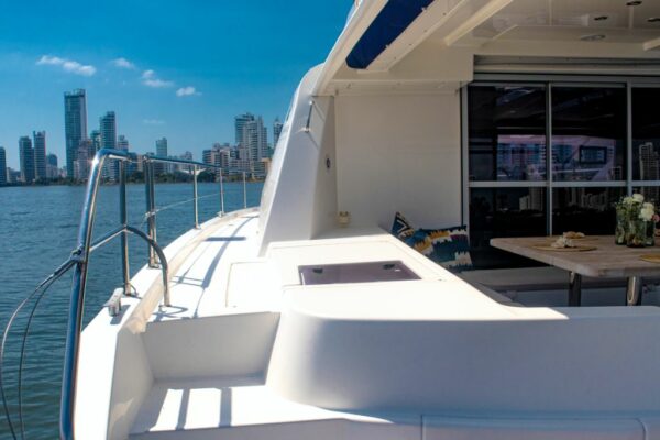 51 Leopard Corporate Yacht Cartagena for rent (17)