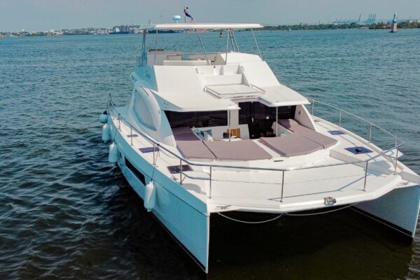 51 Leopard Corporate Yacht Cartagena for rent (2)