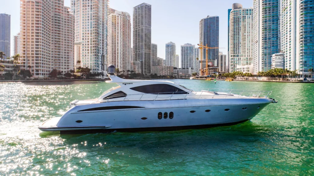 Prime Yacht Rentals Miami - 70′ Gianetti