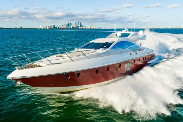 Prime Yacht Rentals Miami - 86′ Azimut