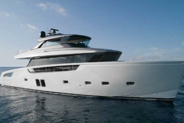 76 San Lorenzo Yacht Charter Miami Prime Luxury Rentals