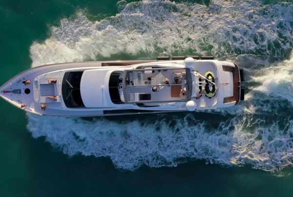 Prime Yacht Rentals Miami - 85’ Azimut Fly