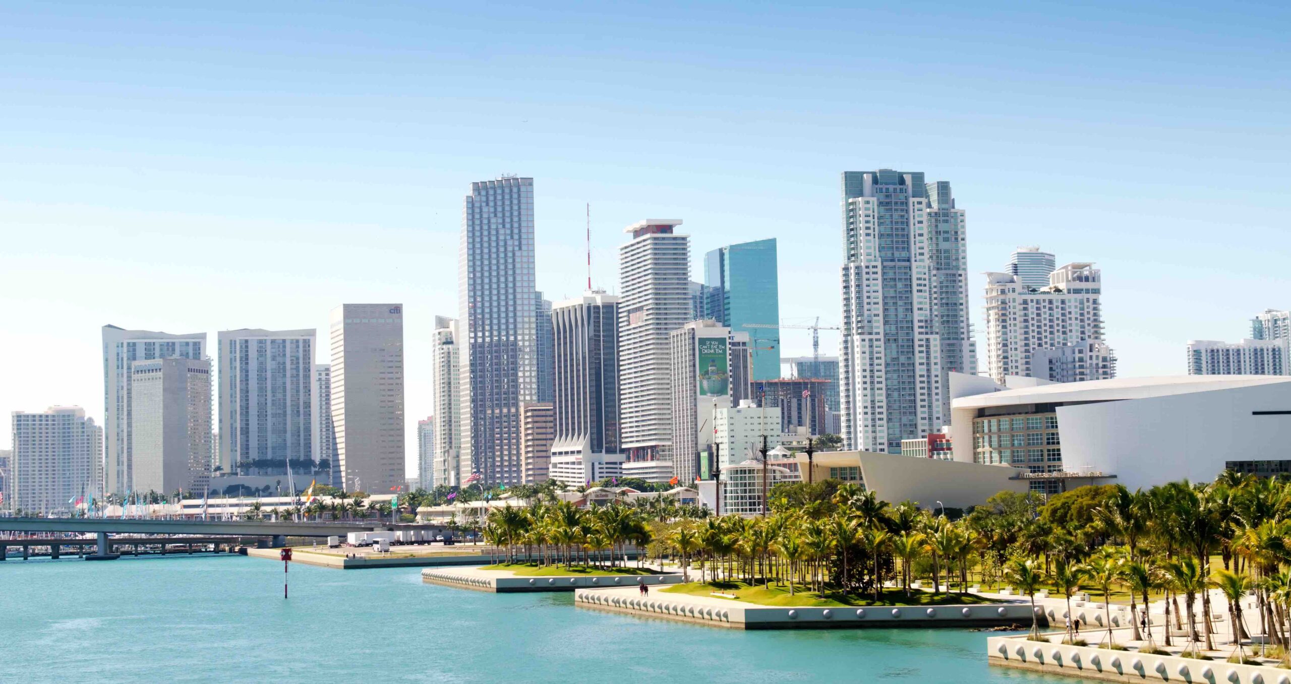 Prime Luxury Rentals - Why Miami is the Best Place to Celebrate Memorial Day Weekend in 2023
